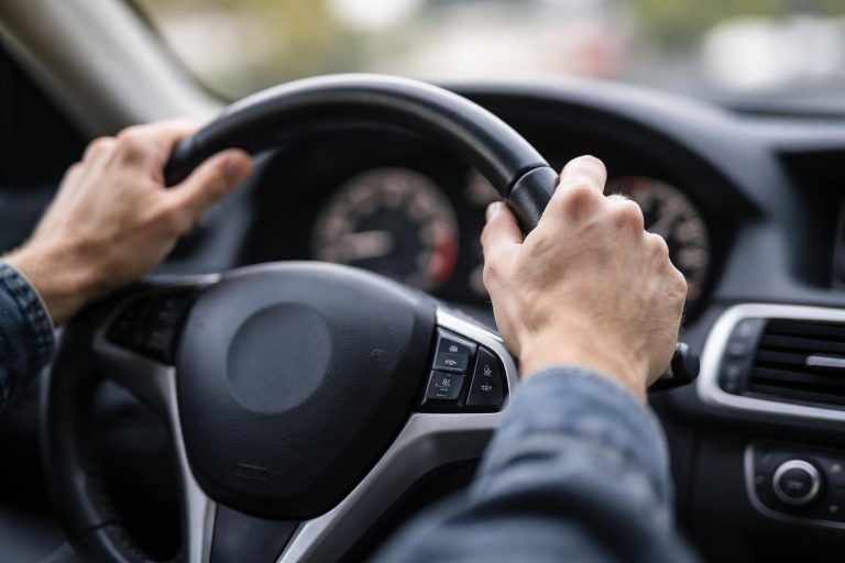 Volant qui Tremble : Pourquoi et Que Faire ?